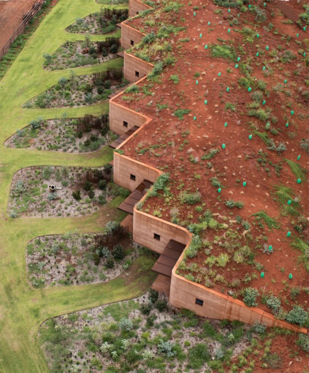 A Grande Muralha australiana... ou como construir casas respeitando a envolvente